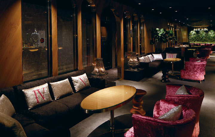 9 1/2(NINE HALF)西中島 店内写真